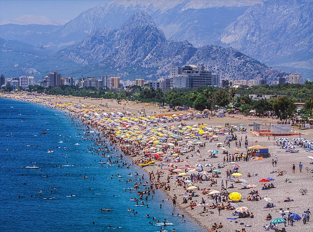 Antalya'nın Kalbine Konforlu Bir Yolculuk: Gittransfer.com ile En Gözde Bölgelere VIP Transfer!